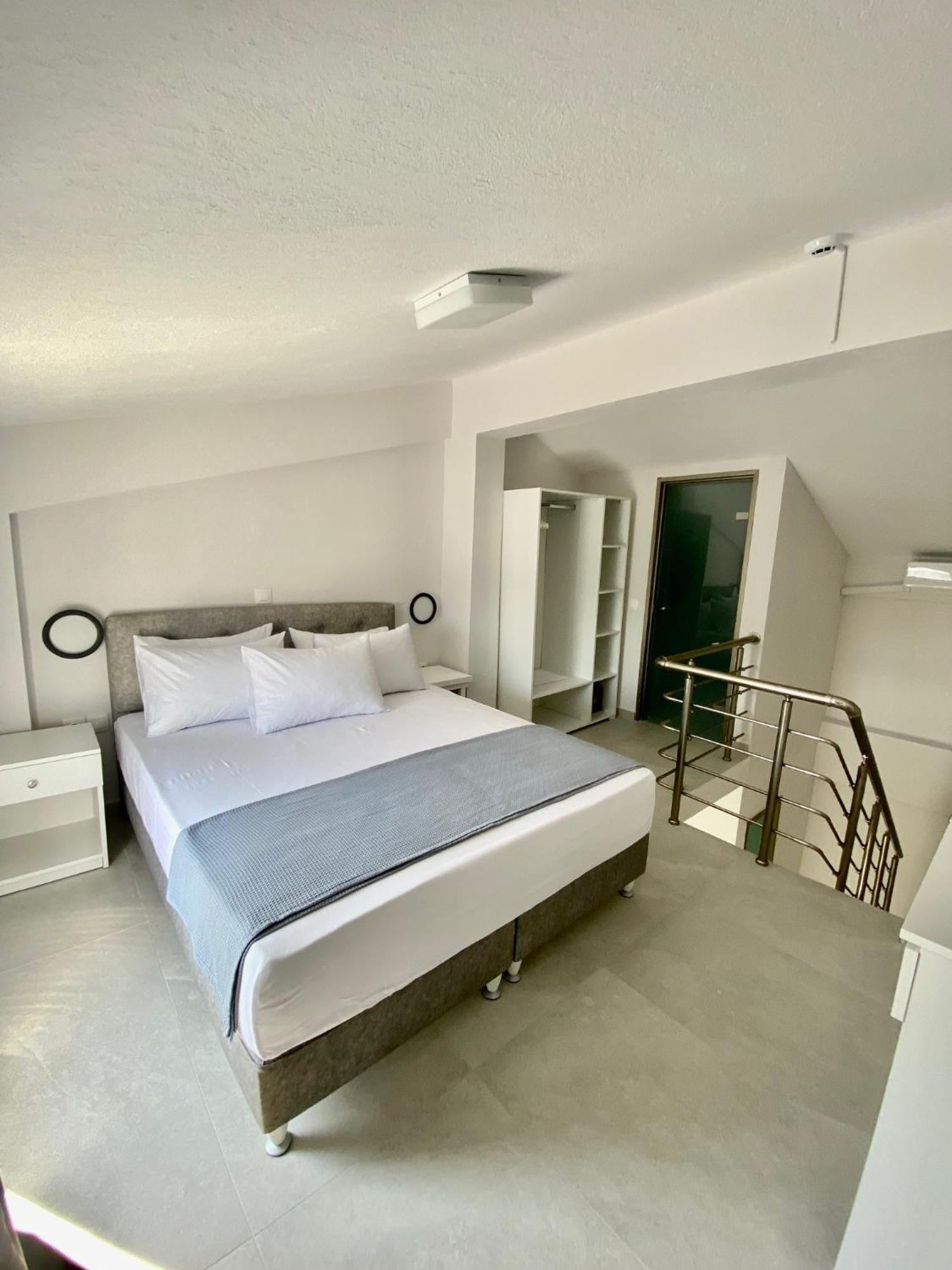 דירות ניקיטי Interni Luxury Living מראה חיצוני תמונה
